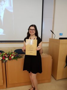 2018.05.17 - Mor Geller receives the Mosse Award for best BA paper in History at the Hebrew University.